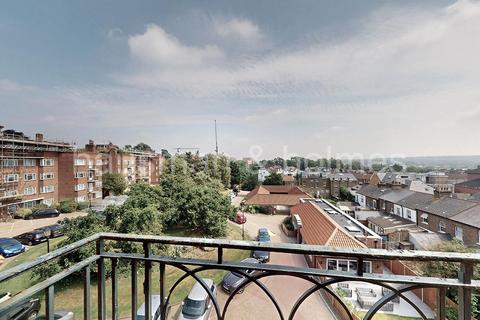 2 bedroom flat for sale, Mulberry Close, London