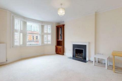 3 bedroom apartment for sale, Clarence Gate Gardens, Marylebone NW1