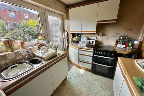 3 bedroom terraced house for sale, Cornmill Avenue, Liversedge