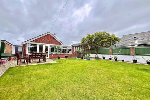 2 bedroom detached bungalow for sale, Nightingale Close, Scratby, Great Yarmouth