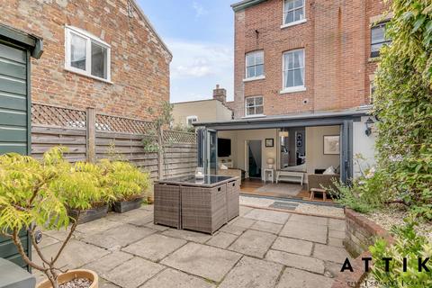 4 bedroom townhouse for sale, London Road, Halesworth