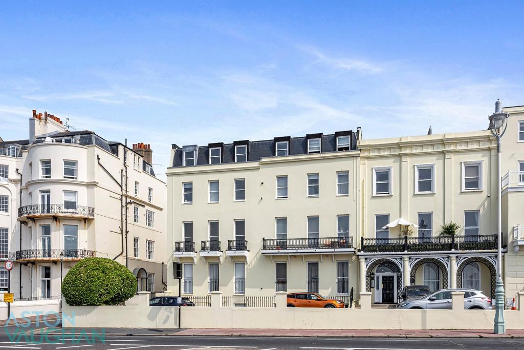 Marine Parade, 46 48, Chain Pier House, Flat 13 01