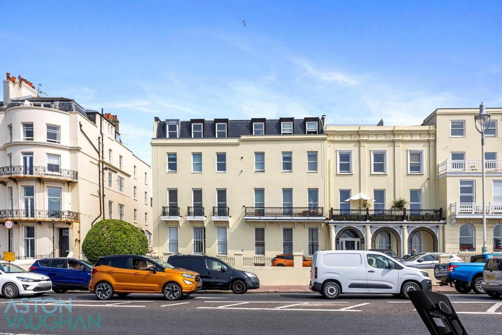 Marine Parade, 46 48, Chain Pier House, Flat 13 01