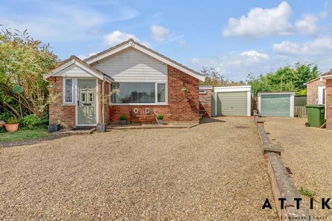 3 bedroom detached bungalow for sale, Valley Close, Holton