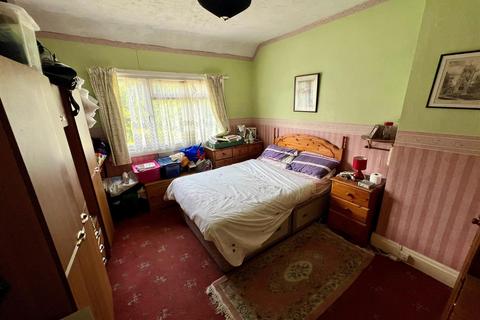 130 Longmore Road, Shirley, Solihull, B90 3EE