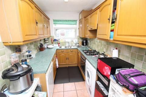 62 Green Lane, Worcester Park, KT4 8AL