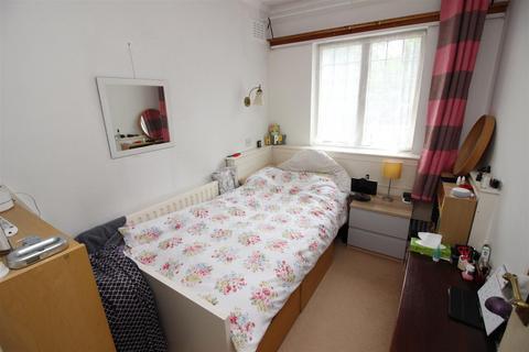 62 Green Lane, Worcester Park, KT4 8AL