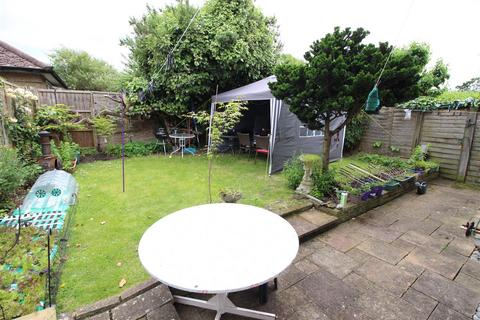 62 Green Lane, Worcester Park, KT4 8AL