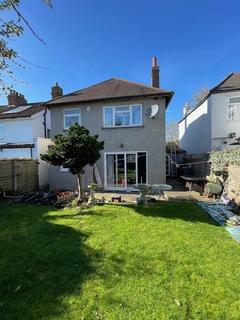 62 Green Lane, Worcester Park, KT4 8AL