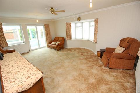 34 Cardinal Close, Worcester Park, KT4 7EH