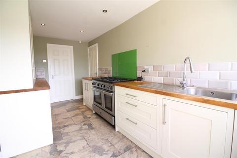 3 bedroom semi-detached house for sale, Main Street, Leeds LS15