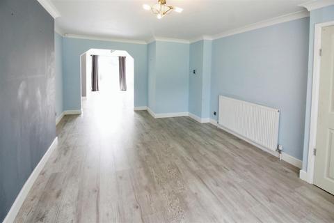 3 bedroom semi-detached house for sale, Main Street, Leeds LS15