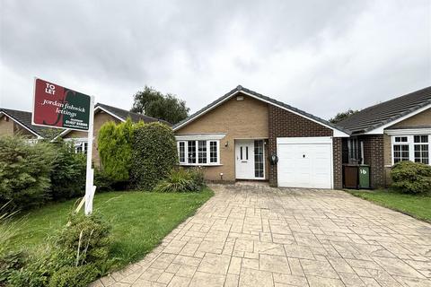 3 bedroom detached house to rent, Bucklow Close, Mottram, Hyde