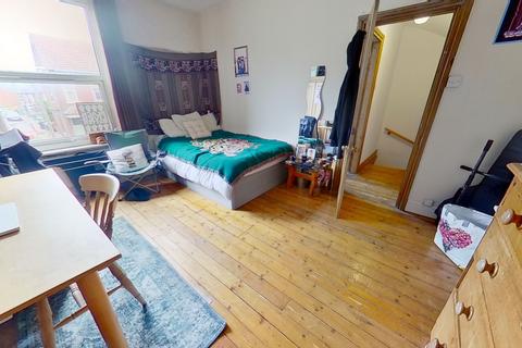 3 bedroom house to rent, Knowle Road, Burley