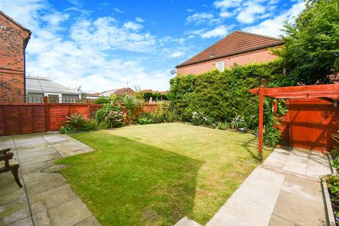 4 bedroom detached house for sale, Geldof Road, Huntington