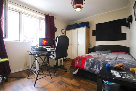 5 bedroom house to rent, Fife Road, London E16