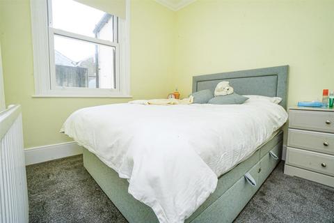 1 bedroom flat for sale, Gensing Road, St. Leonards-On-Sea