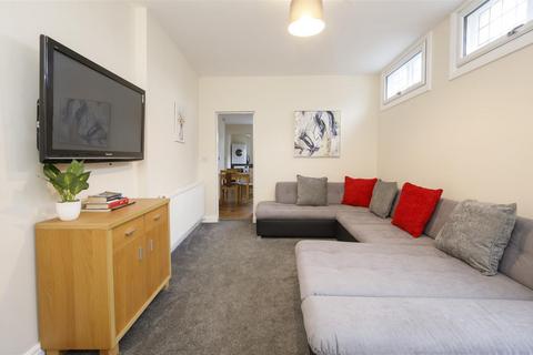 1 bedroom flat for sale, Nunnery Lane, York