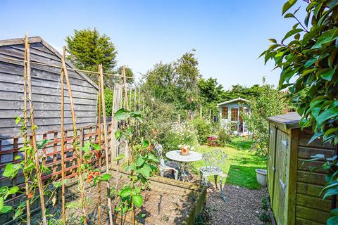 2 bedroom cottage for sale, Harrow Lane, St. Leonards-On-Sea