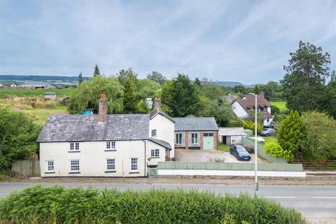 4 bedroom detached house for sale, Fairmile