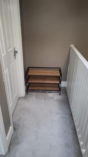 Studio to rent, Sandringham Road, London E10