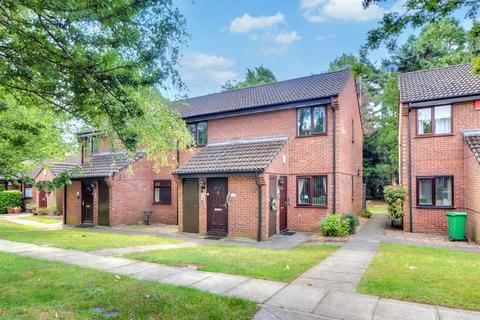 2 bedroom maisonette for sale, Brookdale Court, Nottingham