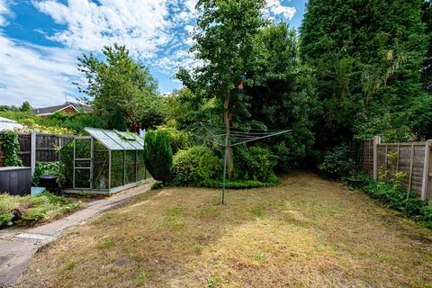 76 Rookery Road, Wombourne, Wolverhampton, WV5 0JQ