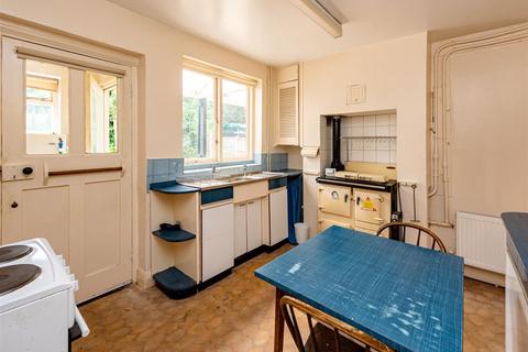 76 Rookery Road, Wombourne, Wolverhampton, WV5 0JQ