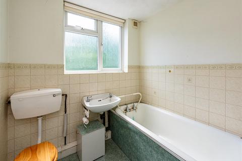 76 Rookery Road, Wombourne, Wolverhampton, WV5 0JQ