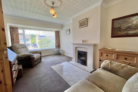 3 bedroom semi-detached house for sale, Lee Vale Drive, Charlesworth, Glossop