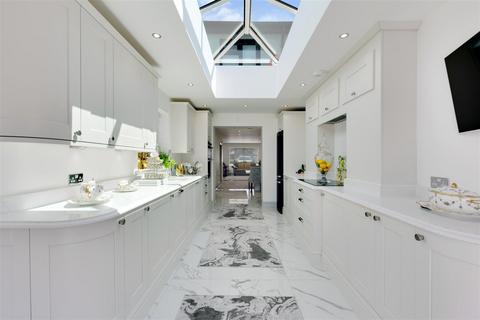 81a Main Road, St Lawrence, Southminster, CM0 7NA