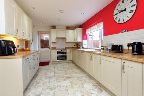 4 bedroom detached house for sale, Robins Grove, Welshampton.