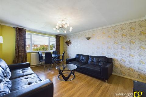 2 bedroom flat for sale, Byron Road, Wembley