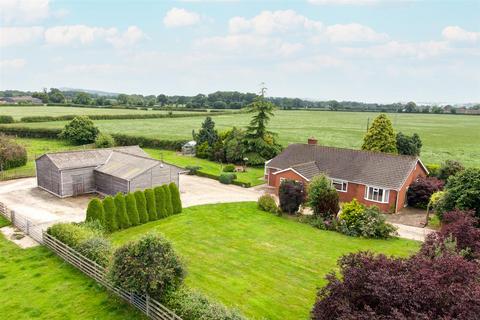 3 bedroom detached bungalow for sale, Llandrinio, SY22 6SG