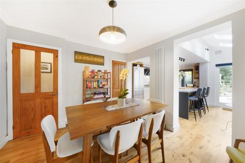 28 Brightfield Road, London, SE12 8QF