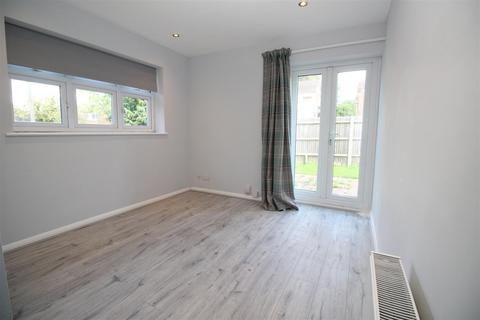 4 bedroom house to rent, Leopold Road, West Green, Crawley, West Sussex. RH11 7BN