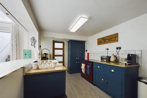 4 Highfield Terrace, Ilfracombe, EX34 9LG