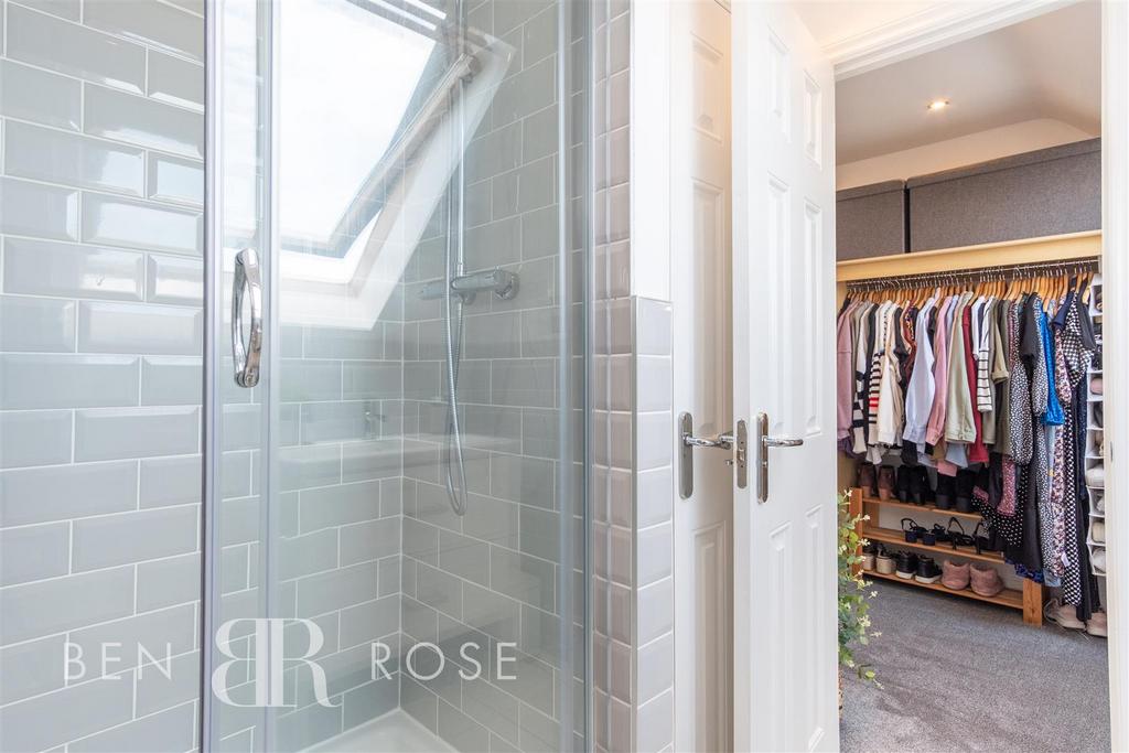 Master Ensuite