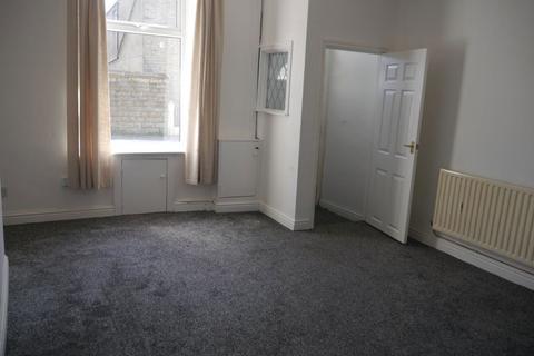 3 bedroom terraced house to rent, Spring Street, Rishton Blackburn