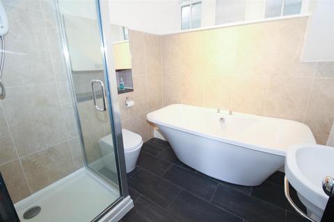 1 bedroom apartment for sale, Queen Street, Newcastle Upon Tyne