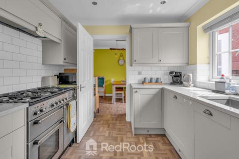 15 Cedar Walk, Featherstone, Pontefract, WF7 6JN