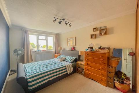 3 bedroom end of terrace house for sale, Glen View, Gravesend, Kent, DA12