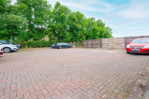 16e St. Andrew Street, Perth, PH2 8SA