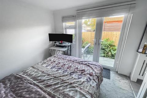 1 bedroom mobile home for sale, Cranbourne Hall Park, Winkfield, Windsor