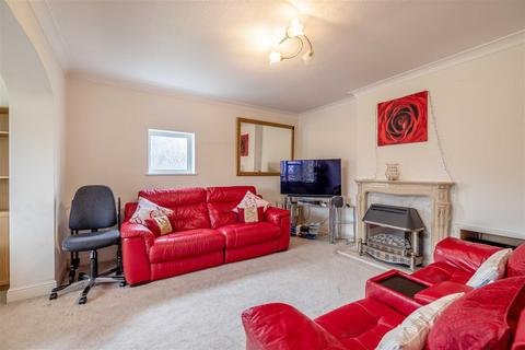 4 bedroom semi-detached house for sale, Clifton Rise, Windsor