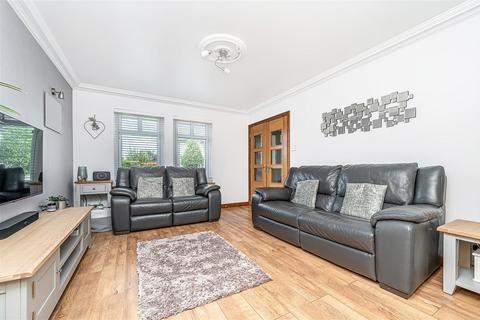 19 Blair Grove, Blairhall, Dunfermline, KY12 9LG