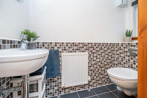 19 Blair Grove, Blairhall, Dunfermline, KY12 9LG
