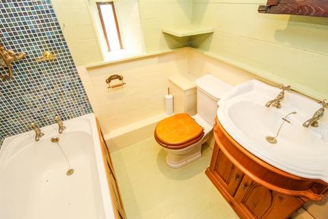 The Dovecote, Sycamore Croft Sycamore Lane, Bretton, Wakefield, WF4 4JZ