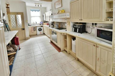 3 Bodhyfryd, Flint, CH6 5BE