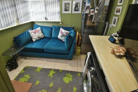 3 Bodhyfryd, Flint, CH6 5BE